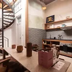 Villa With Rooftop Terrace In Barranco